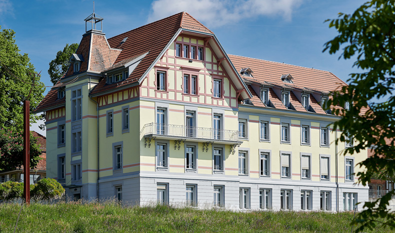 Tagesklinische Behandlung der Klinik Südhang im UG des Hauptgebäudes.